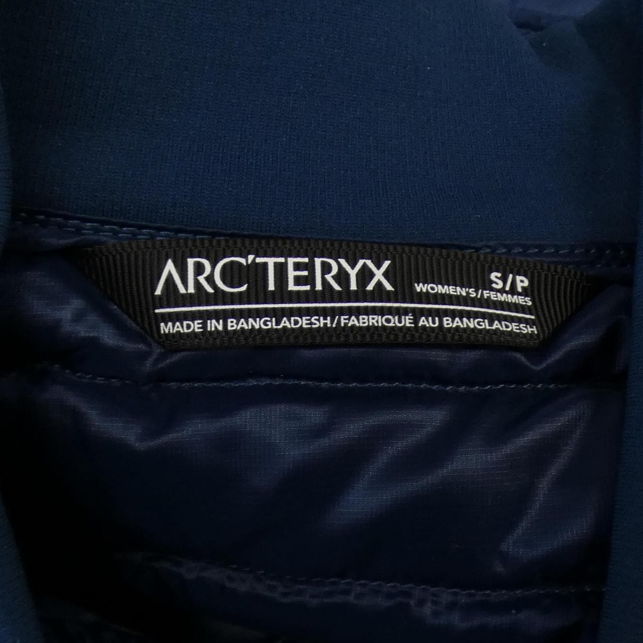 アークテリクス ARC'TERYX ダウンジャケット