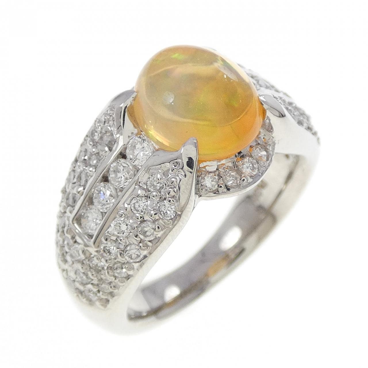 PT900 OPAL Ring 1.60CT