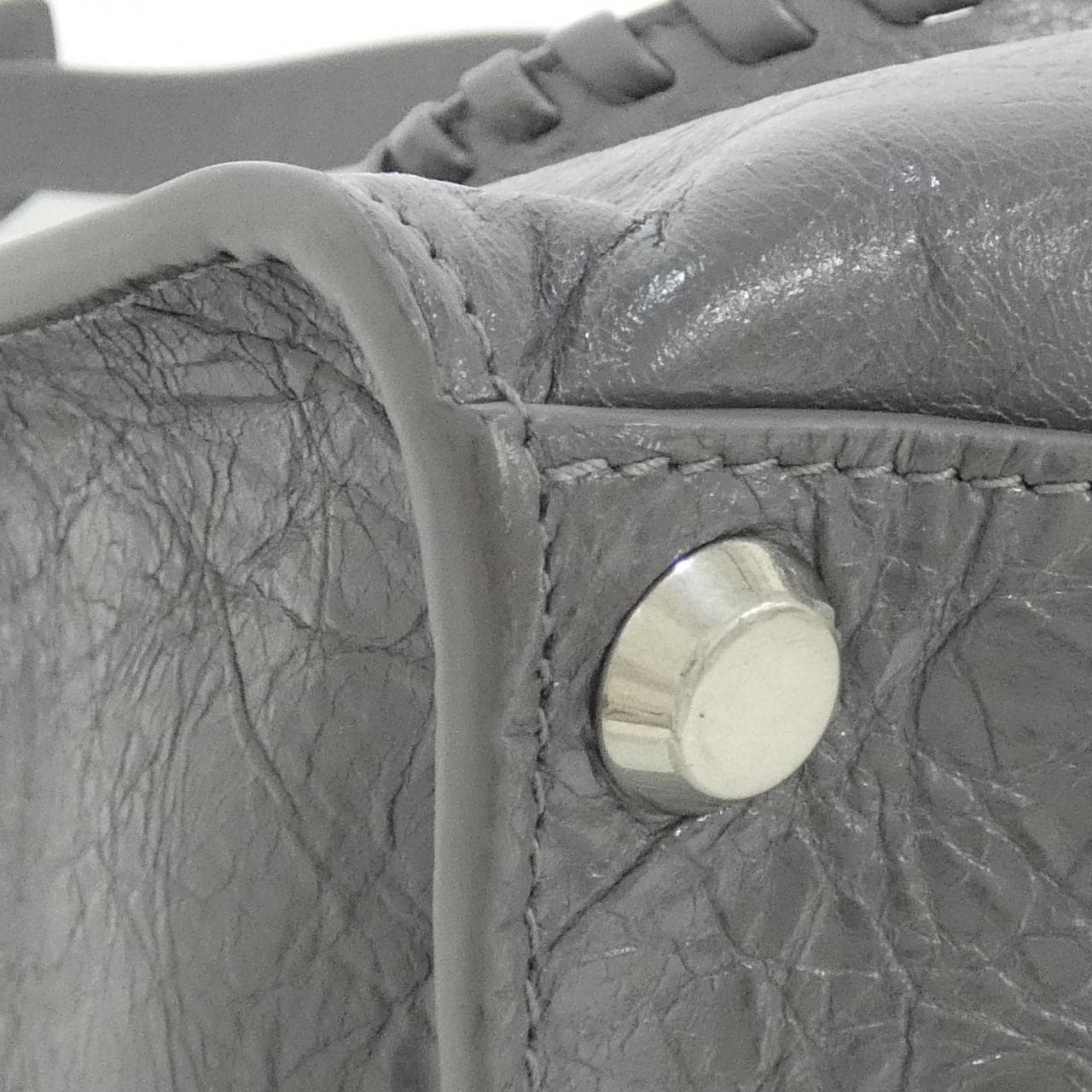 バレンシアガ ネオ クラシック M アップサイド ダウン 702502 210B0 バッグ