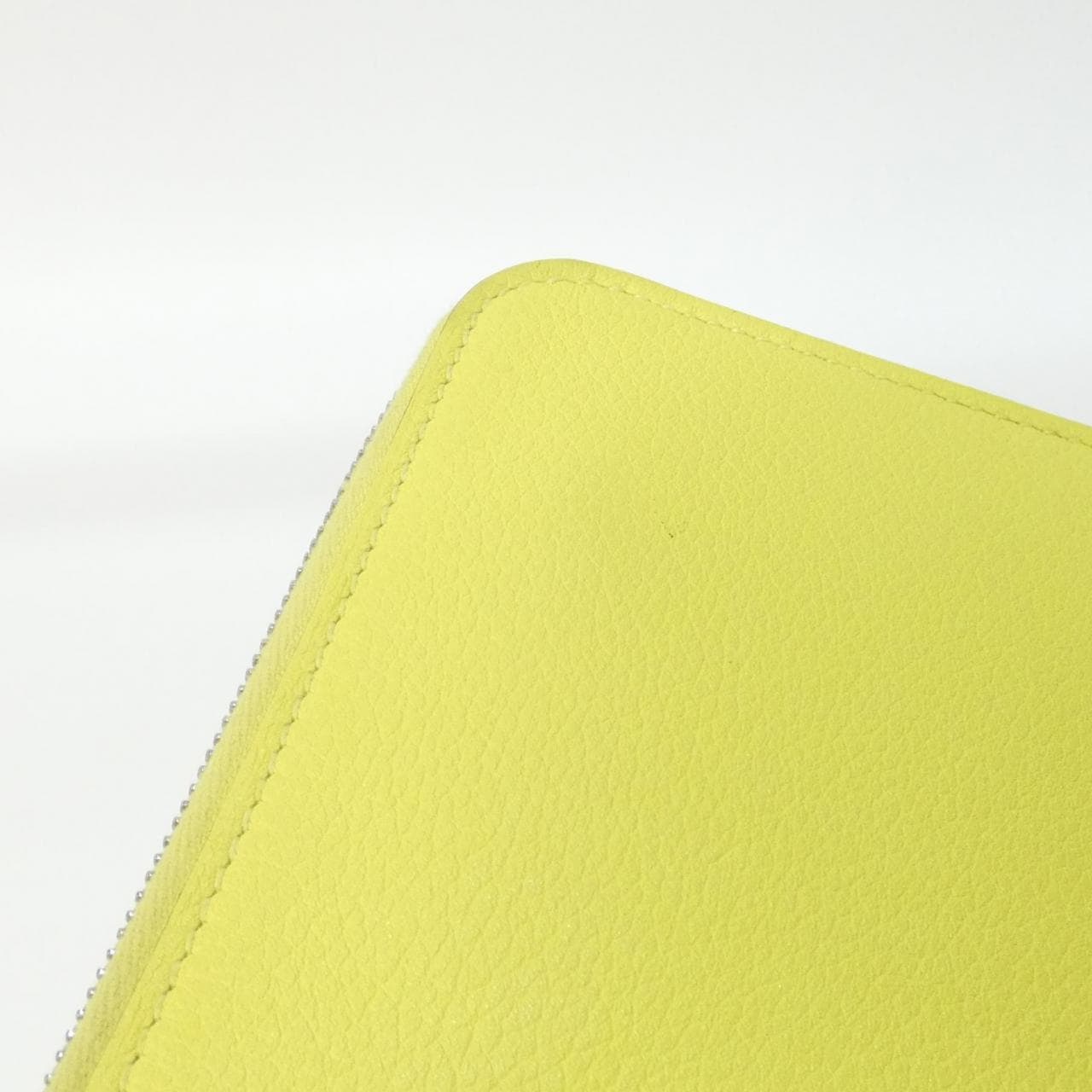 エルメス EN LIBERTE シルク イン クラシック 084810CK 財布