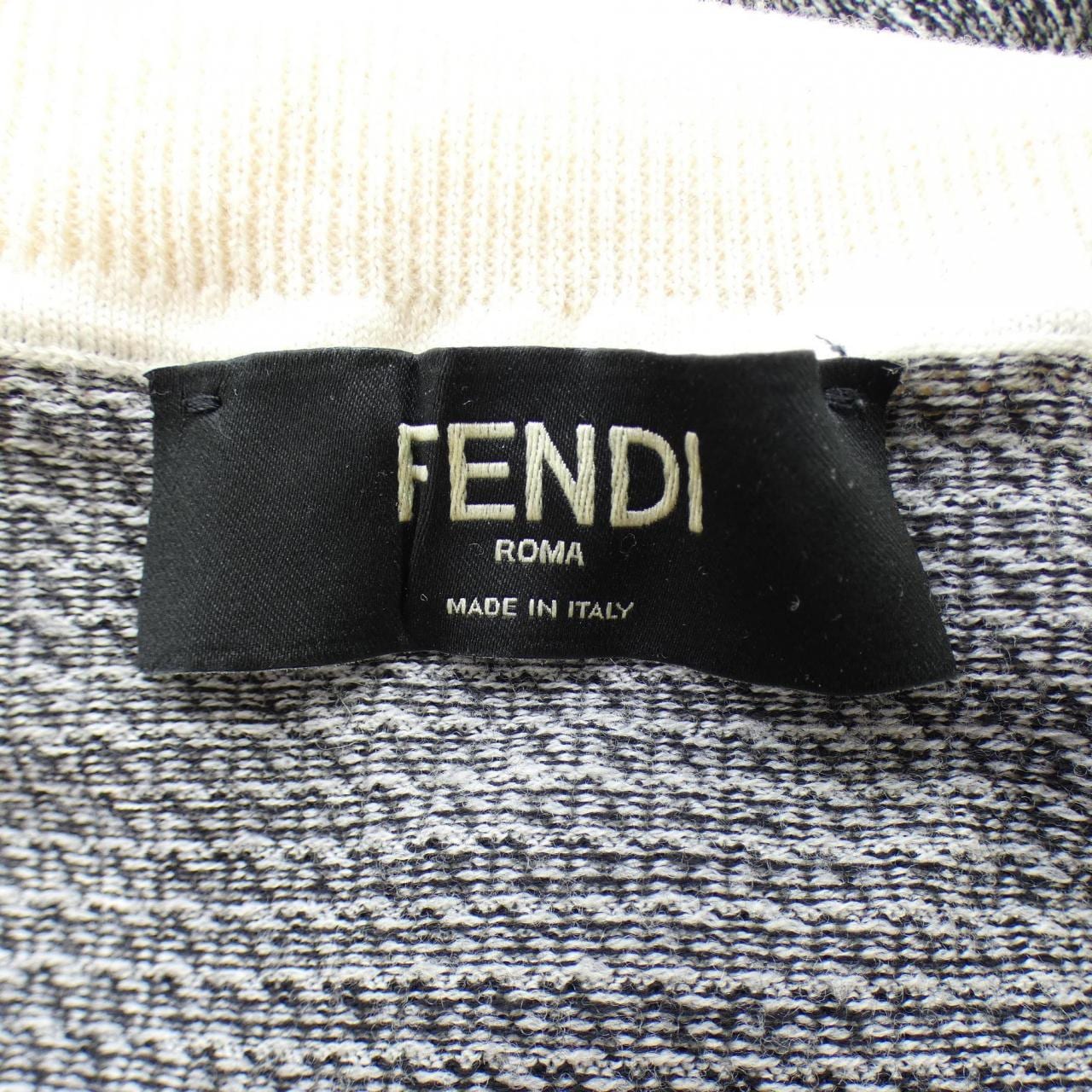 フェンディ FENDI FZY458 AH3C ニット