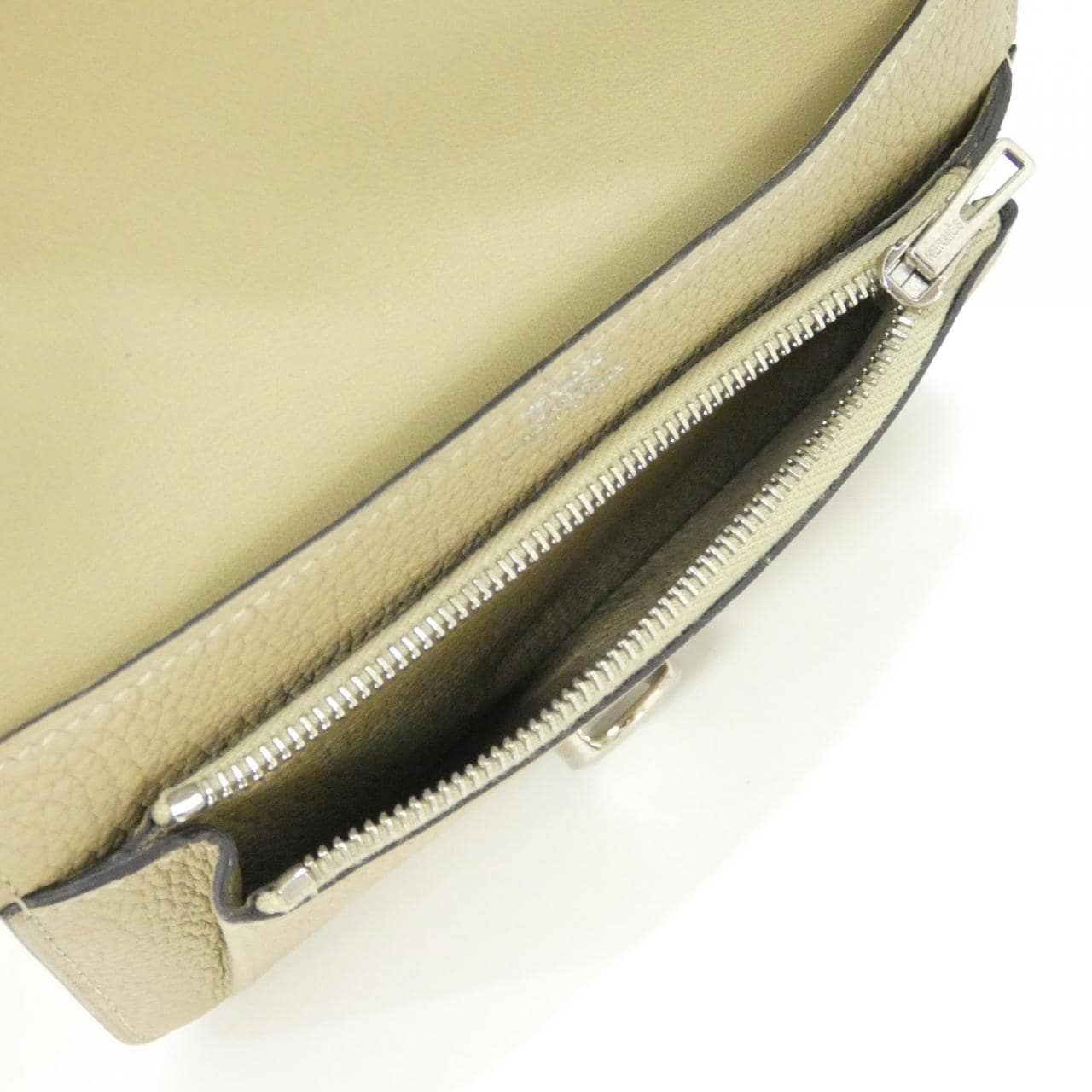 エルメス ドゴン コンパクト 043072CK 財布