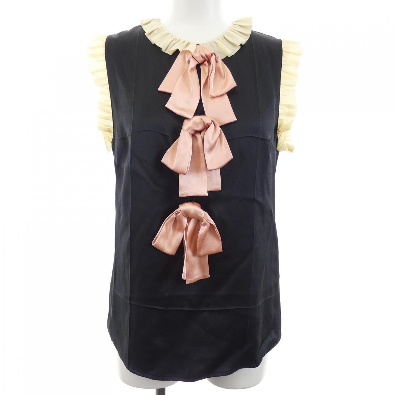 グッチ GUCCI 438655 ZHS82 トップス