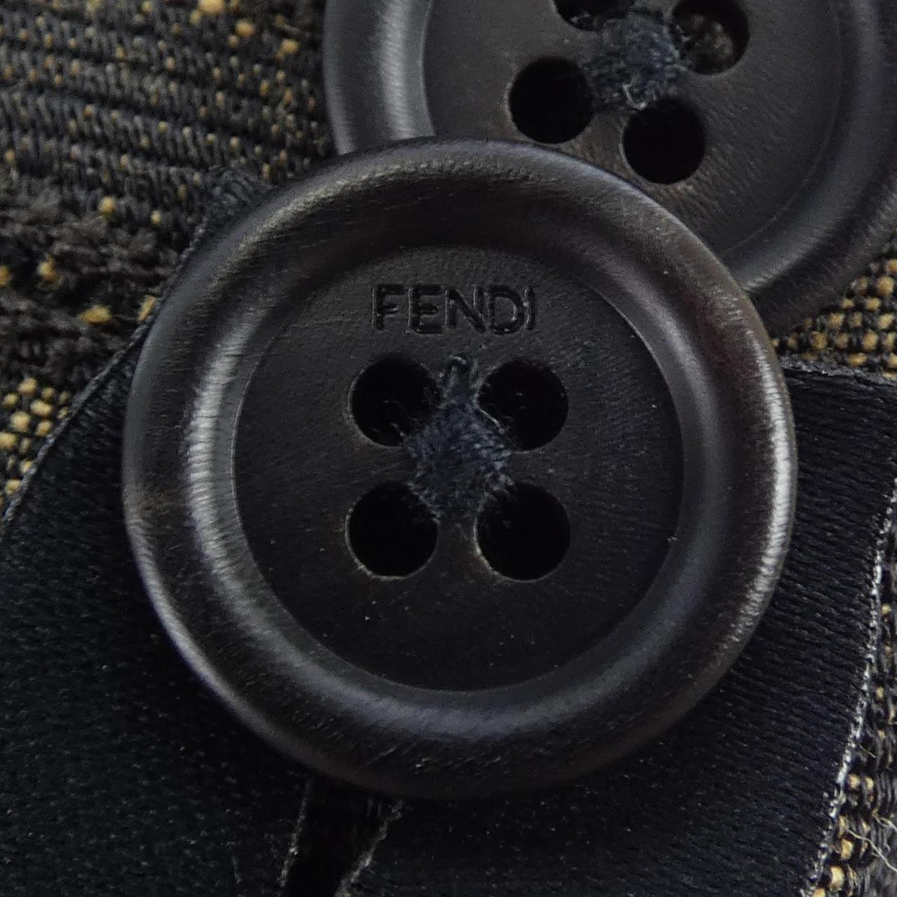 フェンディ FENDI FF FJ0498 A4QQ ジャケット
