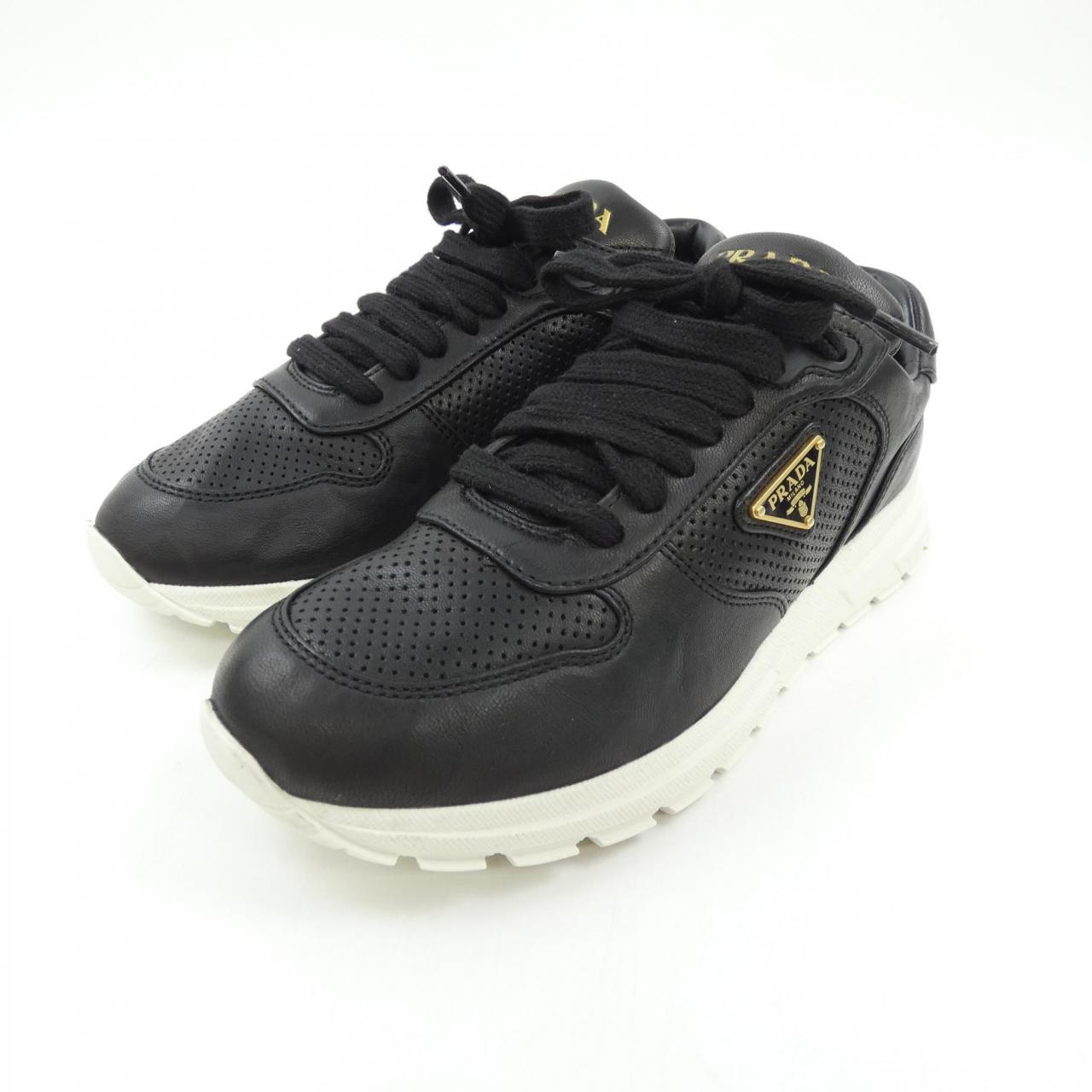 プラダ PRADA スニーカー