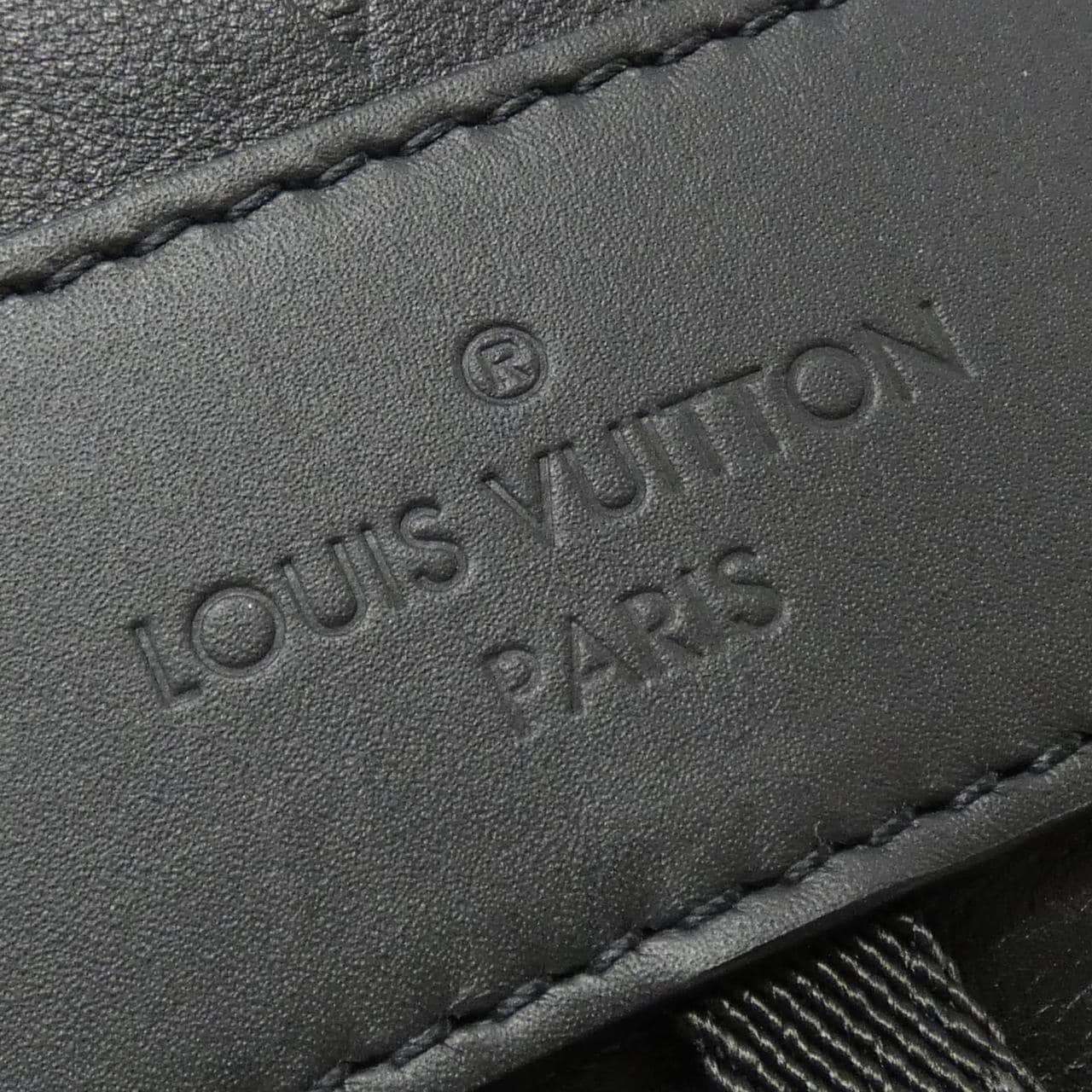 LOUIS VUITTON Monogram Shadow Discovery 背包 M43680双肩包