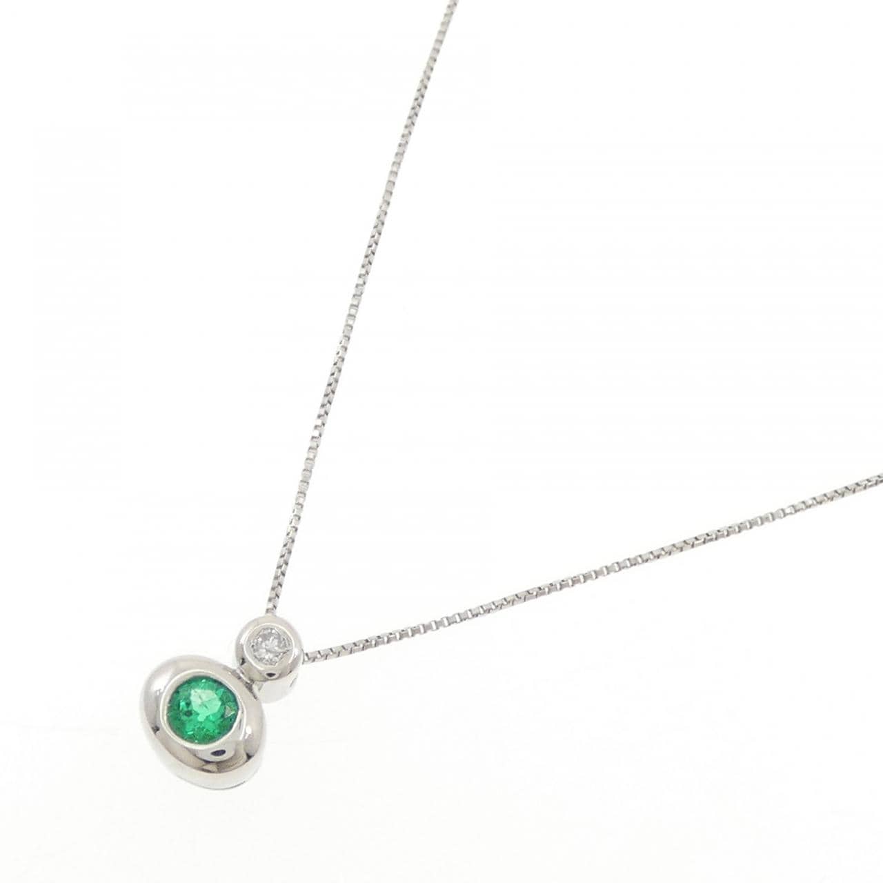 PT900/PT850 エメラルド ネックレス 0.12CT