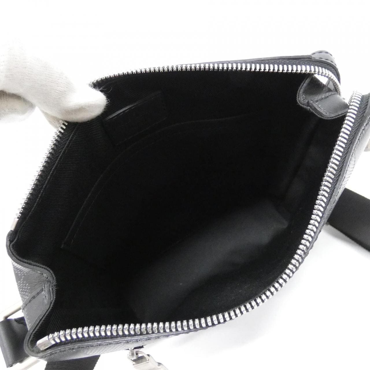 ルイヴィトン ダミエ アンフィニ ディスカバリー メッセンジャー PPM N40122 ショルダーバッグ