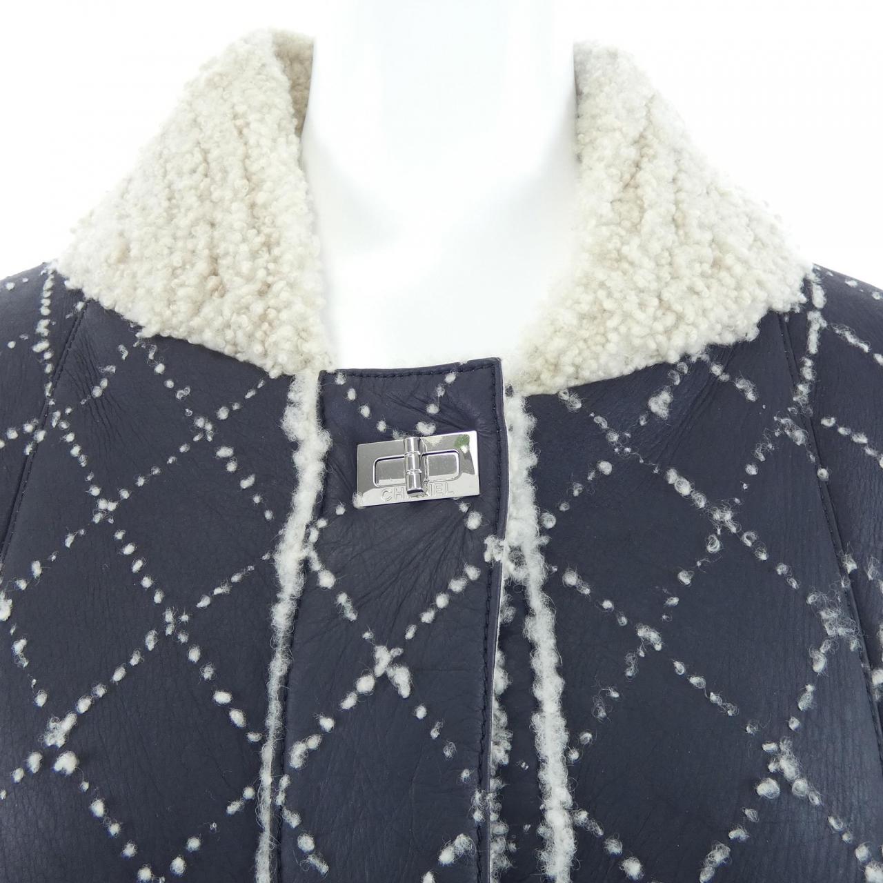 シャネル CHANEL P39025C00127 レザーコート