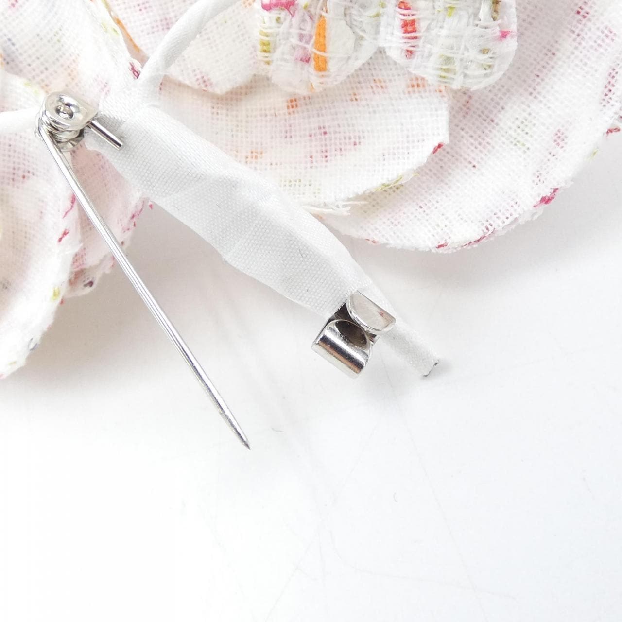 Rene RENE brooch