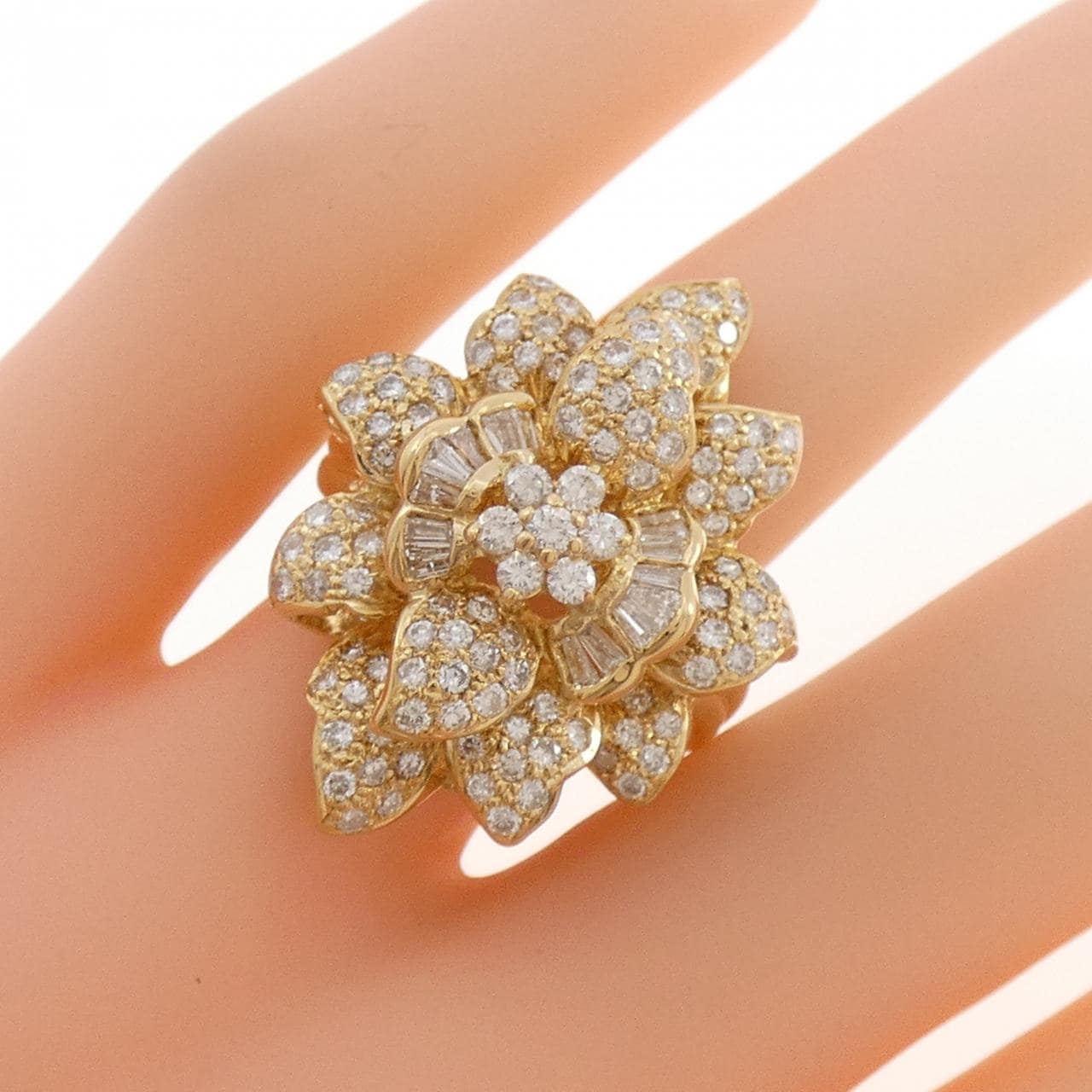 K18YG フラワー ダイヤモンド リング 1.60CT