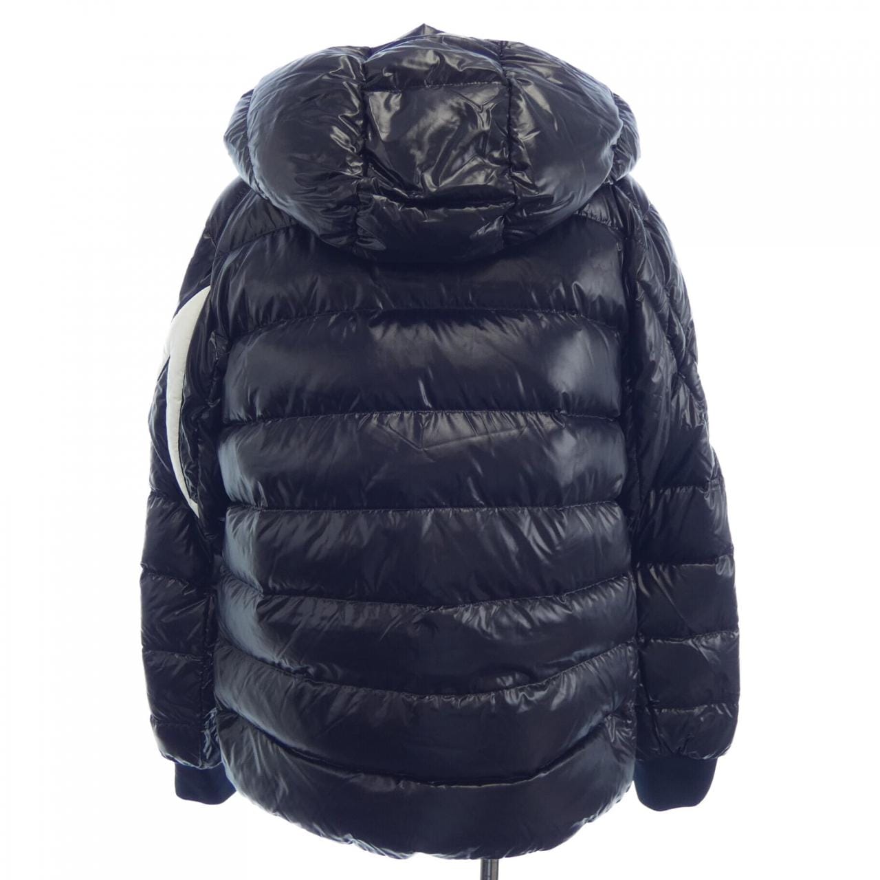 モンクレール MONCLER ダウンジャケット