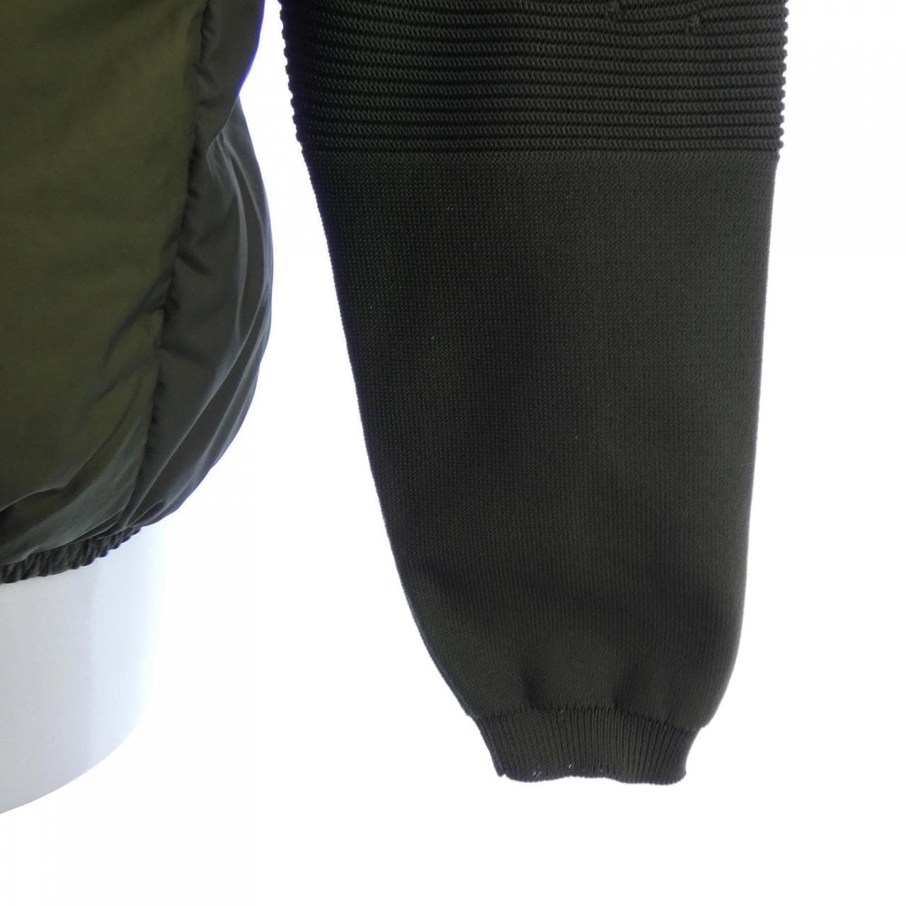 モンクレール MONCLER 20919B00024 M1124 カーディガン