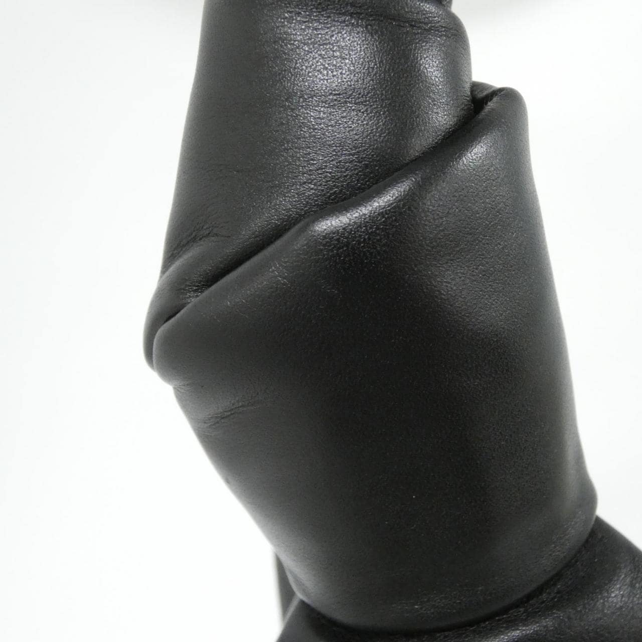 ボッテガヴェネタ 607964 VCP40 バッグ