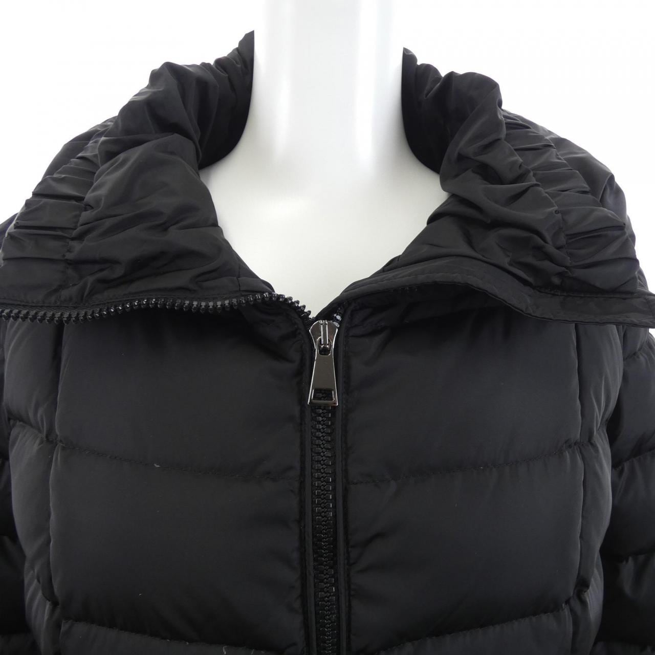 モンクレール MONCLER AVOCETTE ダウンジャケット