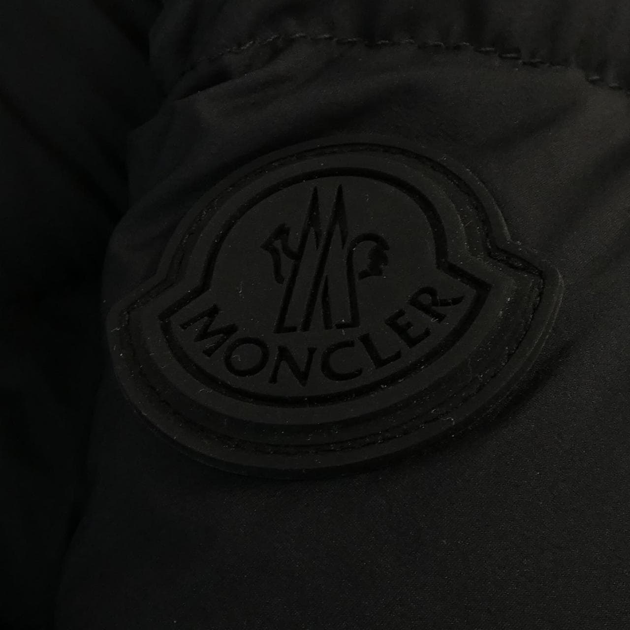 モンクレール MONCLER MADEIRA ダウンジャケット
