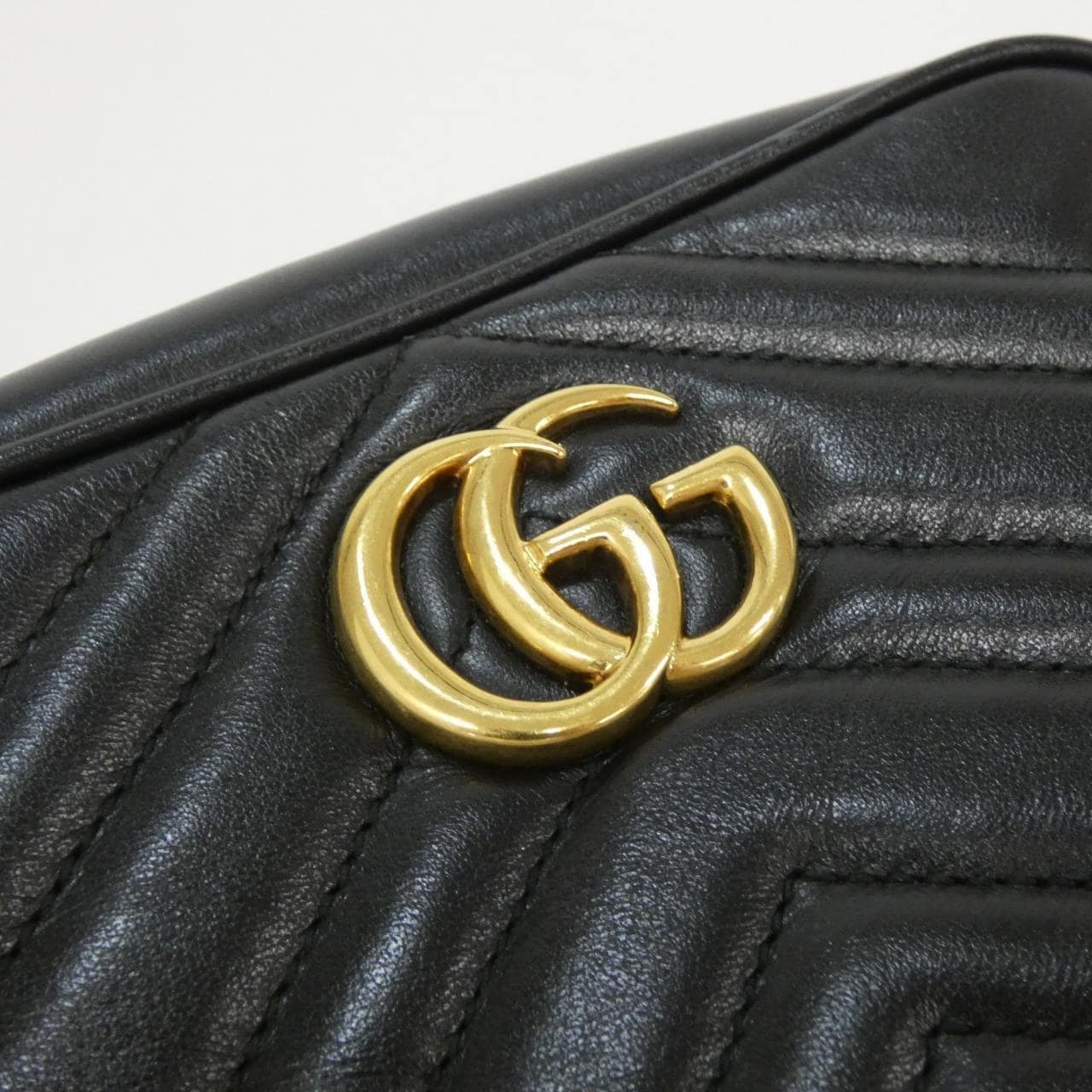 グッチ GG MARMONT 448065 DTD1T ショルダーバッグ