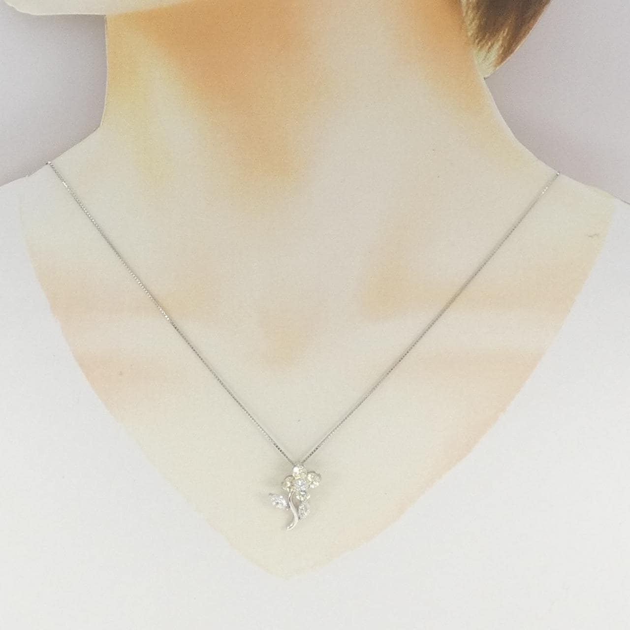 PT900/PT850 フラワー ダイヤモンド ネックレス 1.027CT
