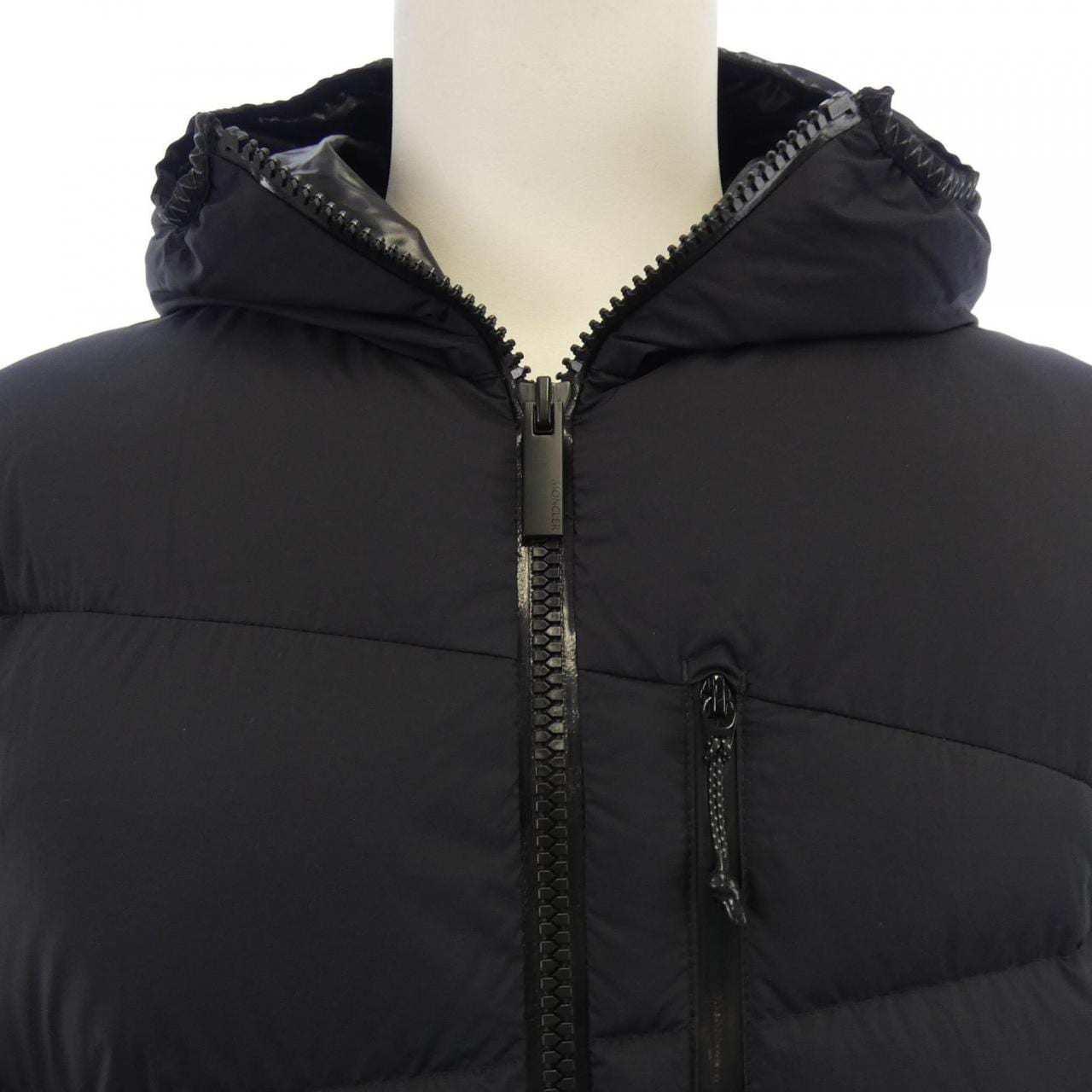 モンクレール MONCLER 20919B00010 ダウンジャケット