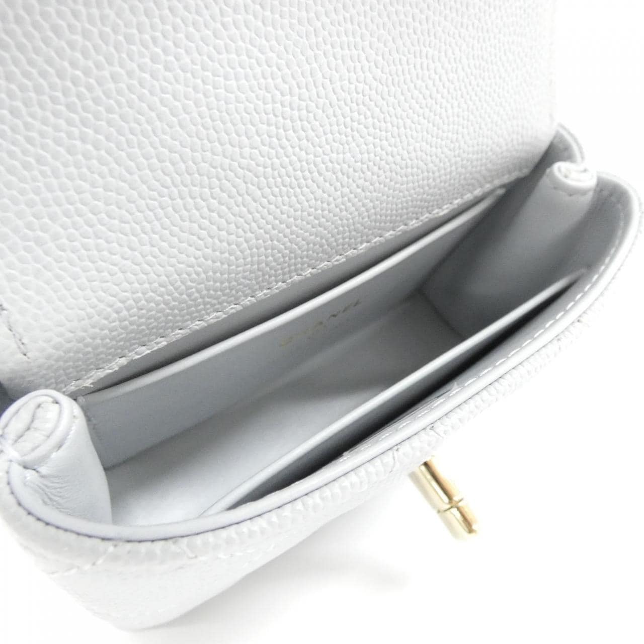 シャネル AP4245 チェーンクラッチ