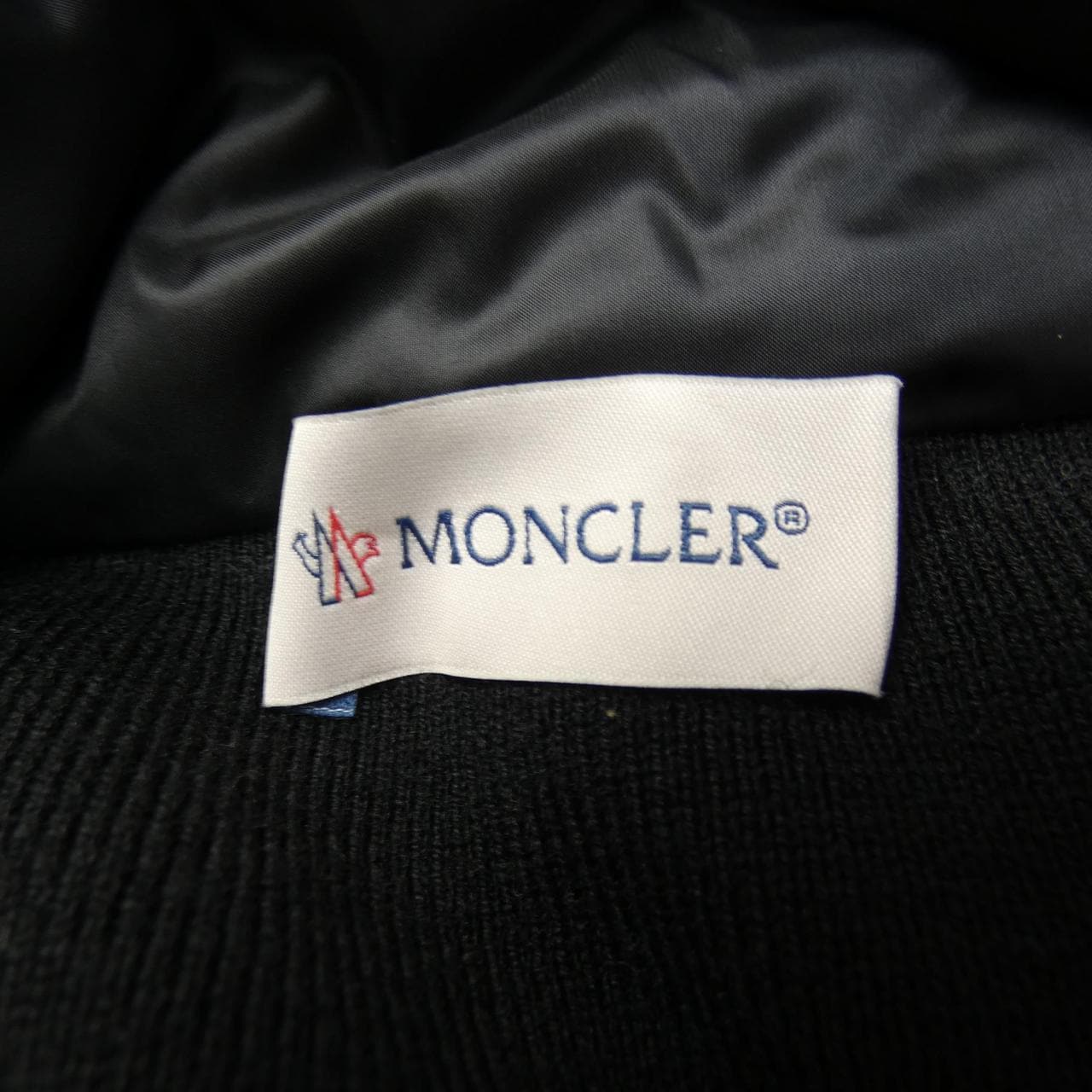 モンクレール MONCLER 10939B00006 ダウンジャケット