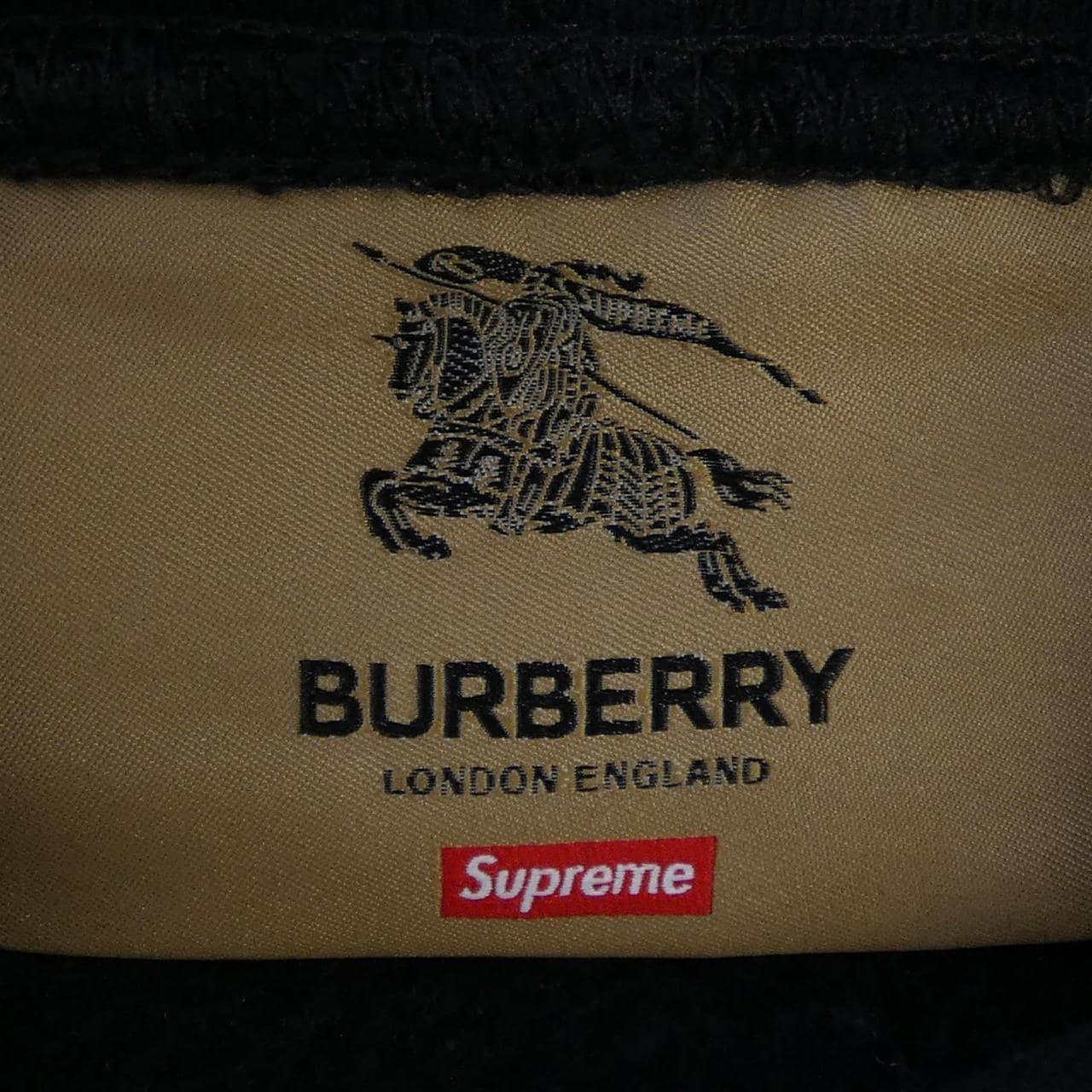 SUPREME BURBERRY PARKER