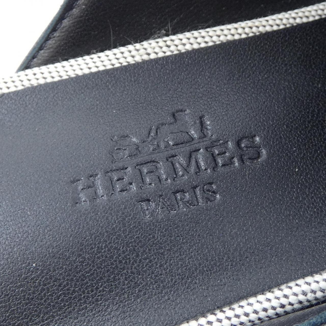 エルメス HERMES グルーピー GROUPIE パリバックル 231052Z サンダル