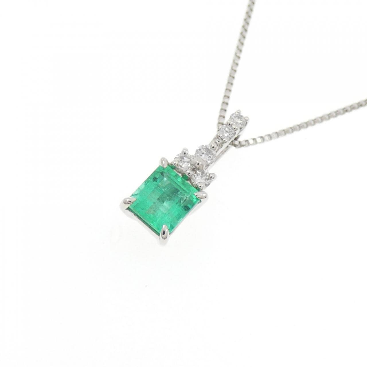 PT900/PT850 エメラルド ネックレス 0.30CT
