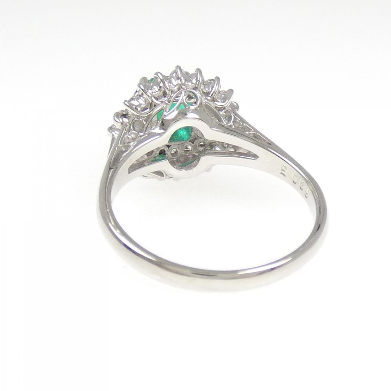 PT900 エメラルド リング 0.69CT