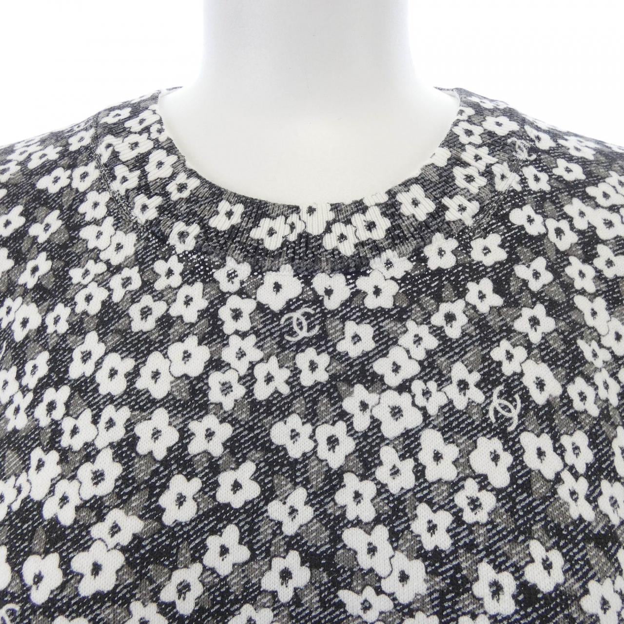 シャネル CHANEL LOOK23 P77924K11270 Tシャツ