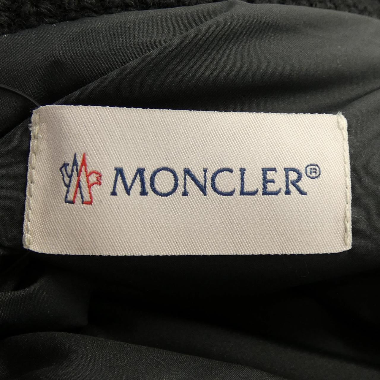 【新品】モンクレール MONCLER 20939B00035 ダウンジャケット