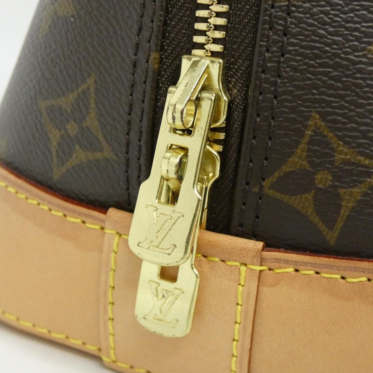 ルイヴィトン モノグラム アルマ MM M40878 バッグ
