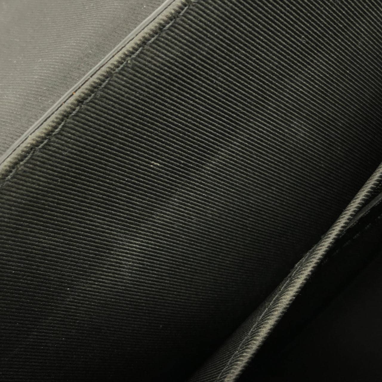 ルイヴィトン トリヨン モノグラム トランク メッセンジャー PM M57726 ショルダーバッグ