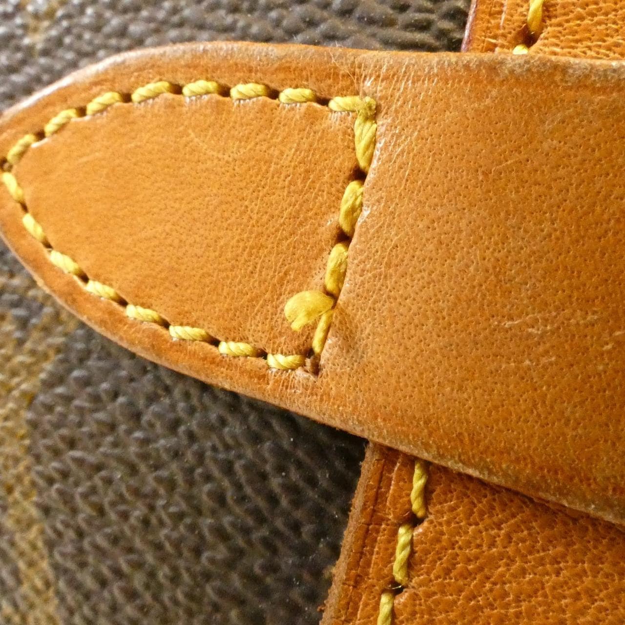 ルイヴィトン モノグラム ソミュール 30cm M42256 ショルダーバッグ