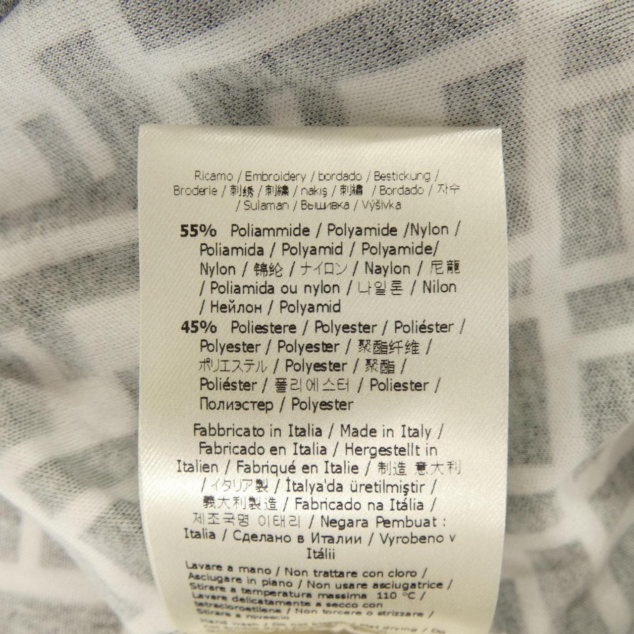 フェンディ FENDI FS7011 A2LH Tシャツ
