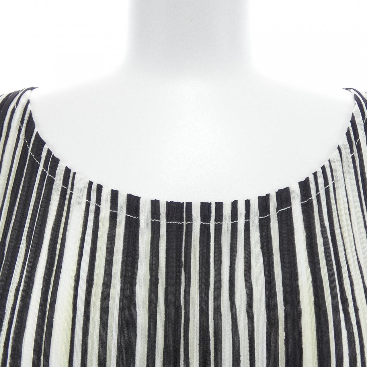 プリーツプリーズ PLEATS PLEASE 2017 ストライプ PP73-JH675 7572068 ワンピース
