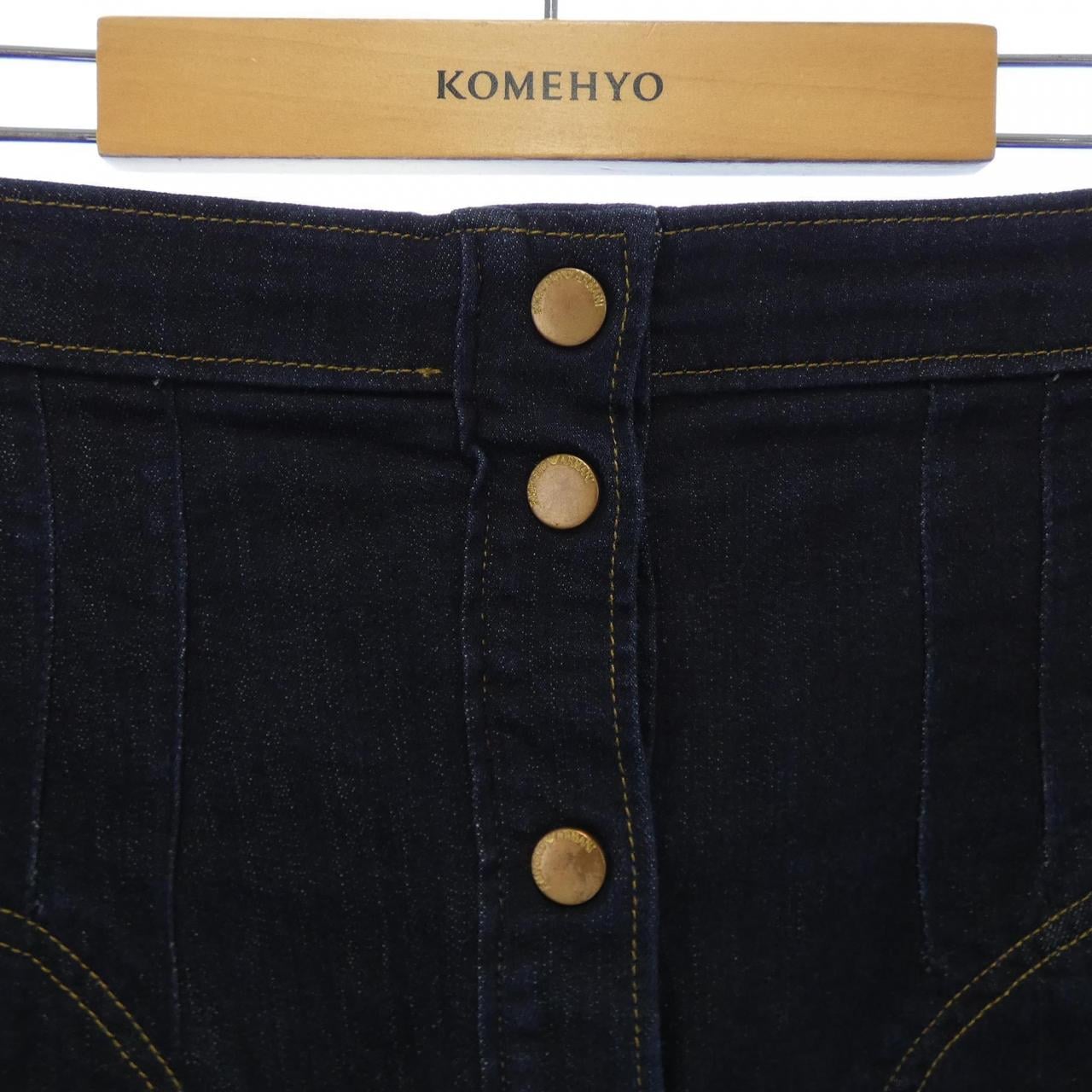エンポリオアルマーニ EMPORIO ARMANI スカート
