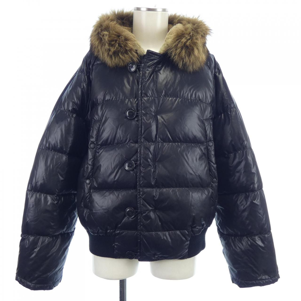 モンクレール MONCLER ダウンジャケット