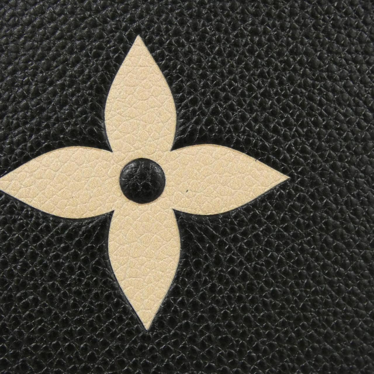 ルイヴィトン バイカラー モノグラム アンプラント オンザゴー M45495 バッグ