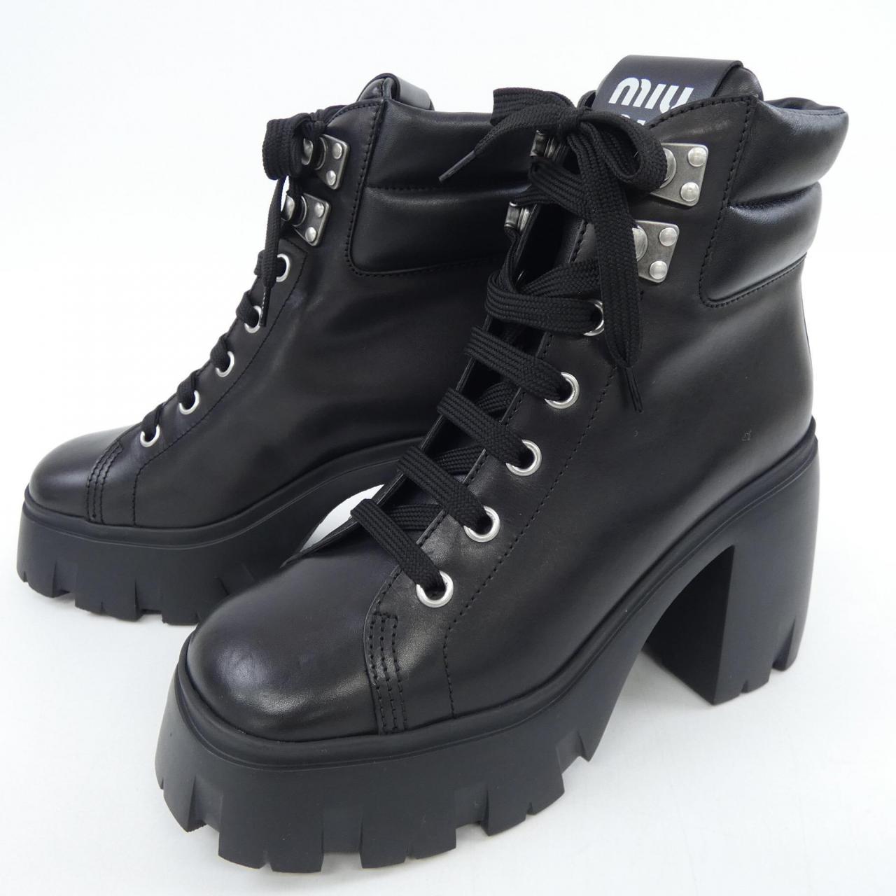 ミュウミュウ MIU MIU ブーツ