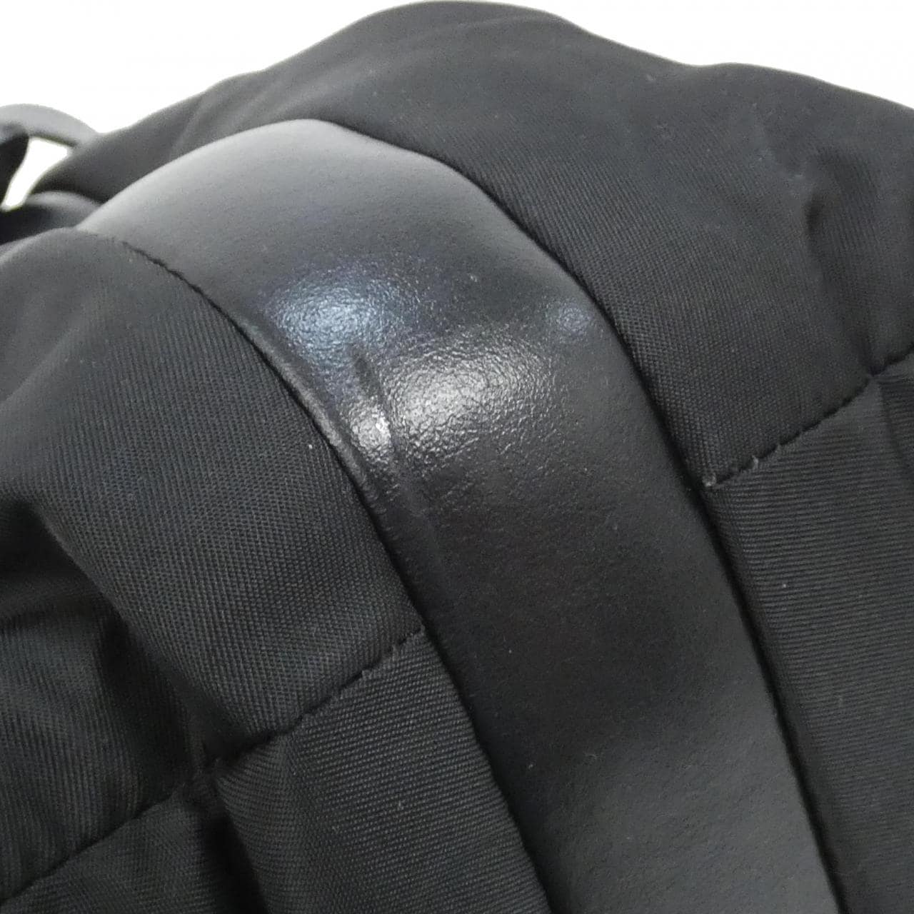 Prada 1BD256肩背包