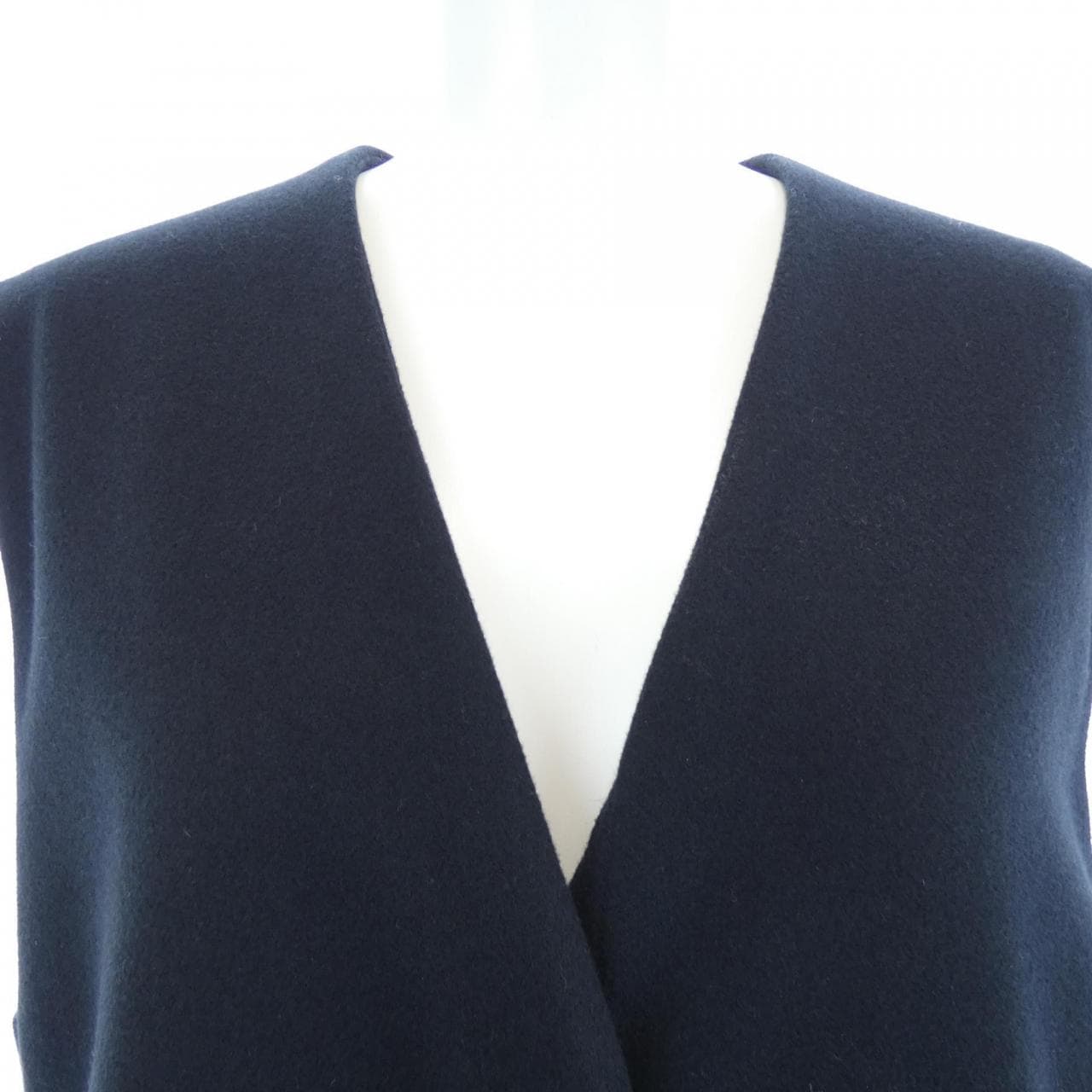 エミ emmi ロングベスト