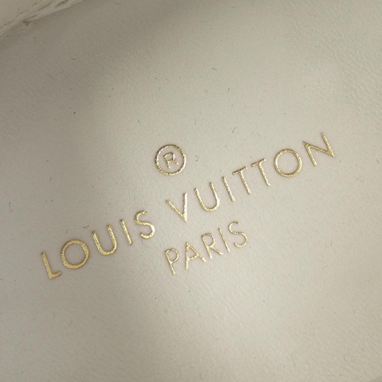 ルイヴィトン LOUIS VUITTON スニーカー