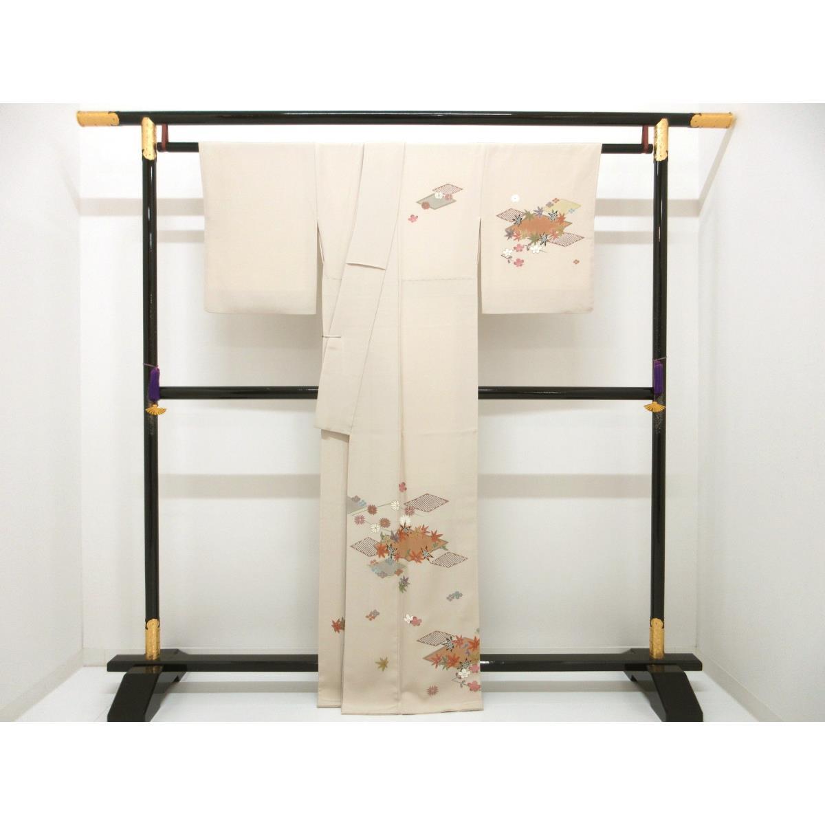 訪問着　友禅金彩加工　刺繍入り