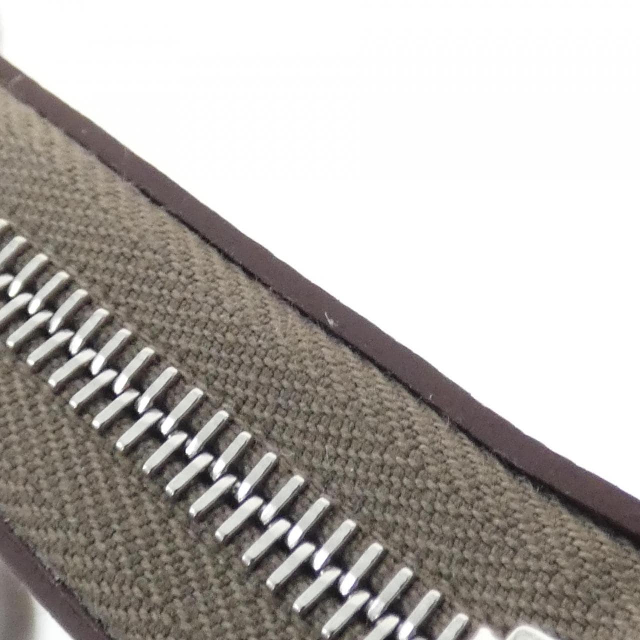 エルメス ZODIAQUE シルク イン コンパクト 087542CK 財布