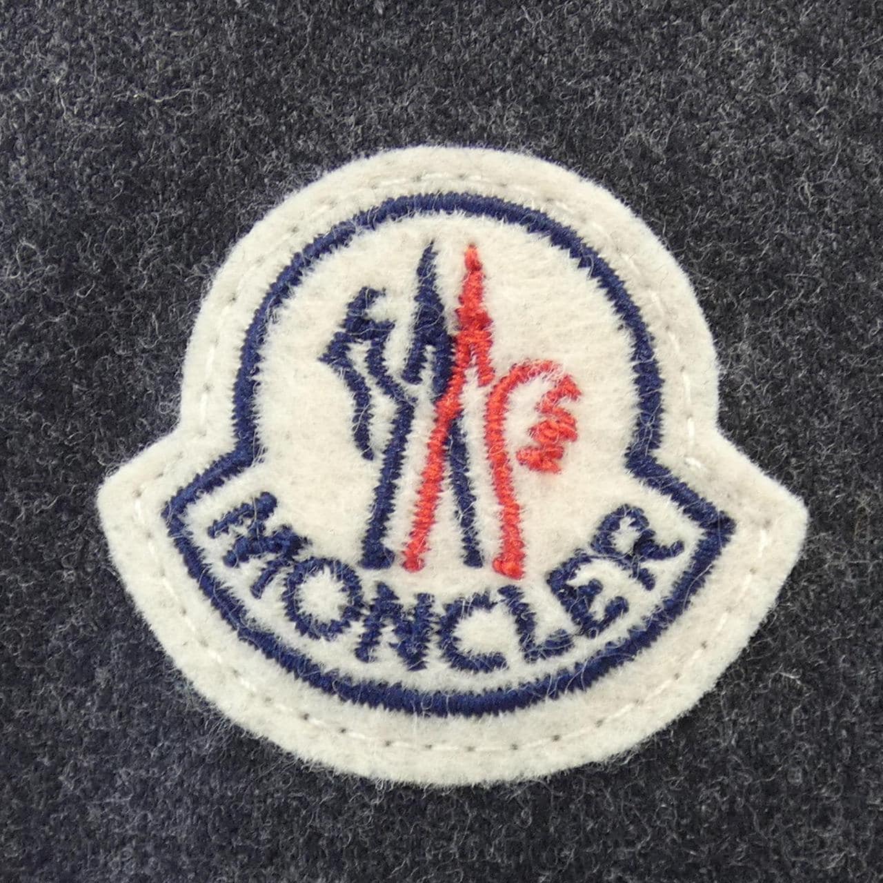 モンクレール MONCLER ダウンジャケット
