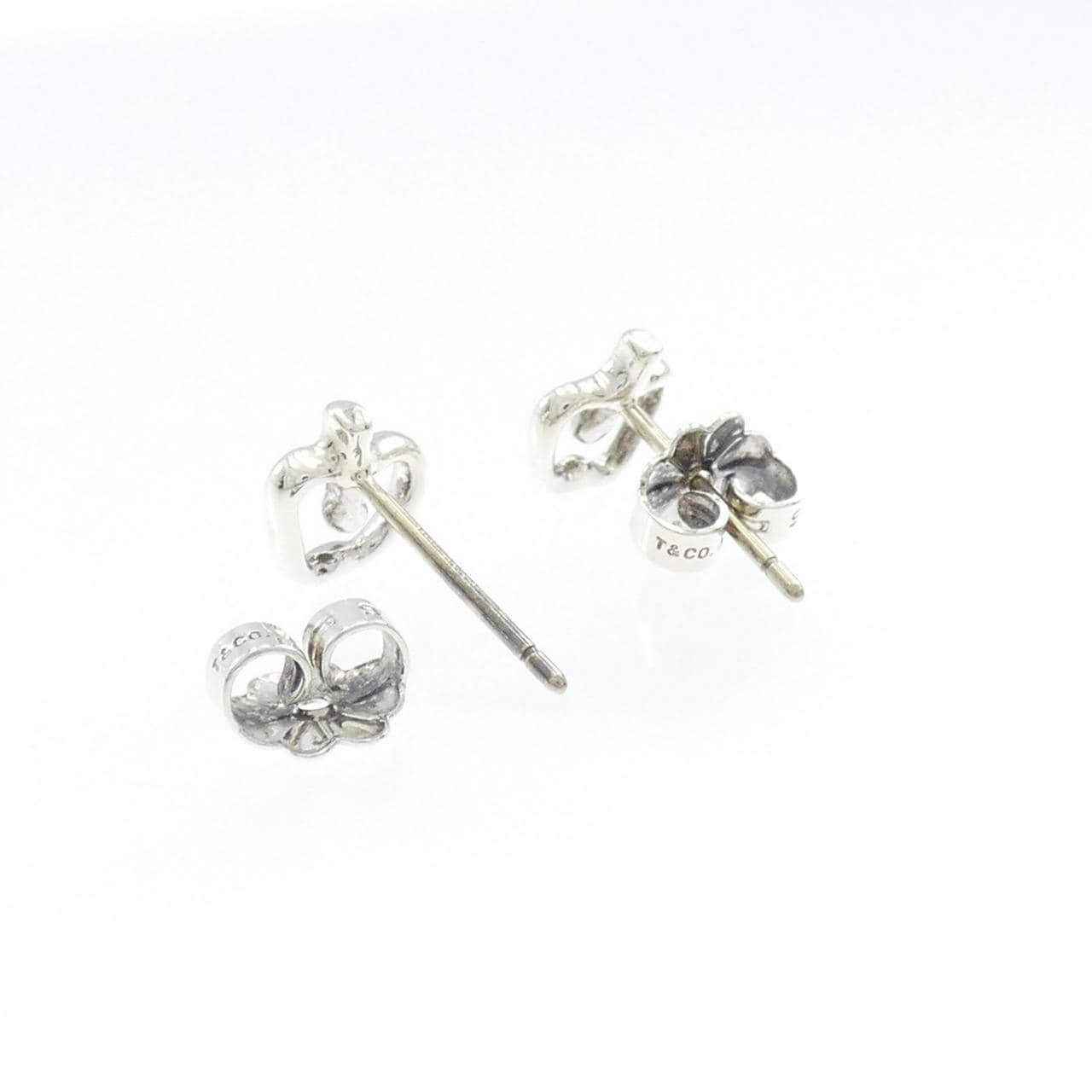 ティファニー アップル ピアス