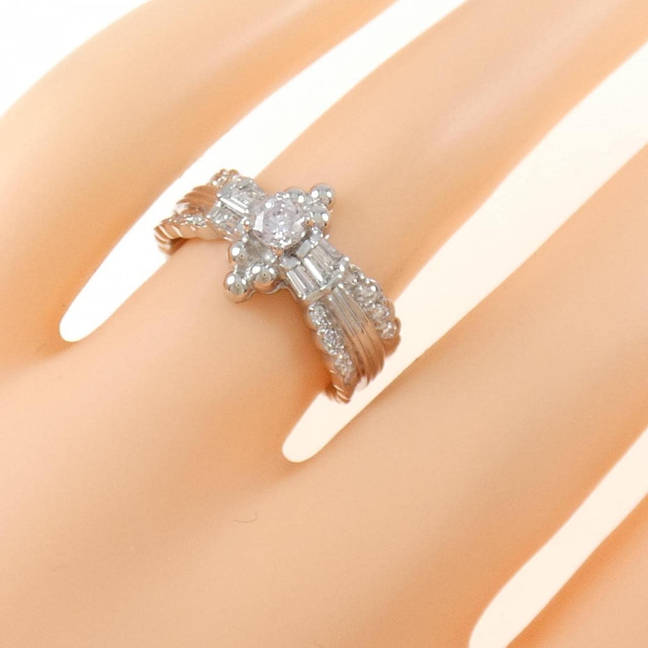 PT ピンクダイヤモンド リング 0.205CT