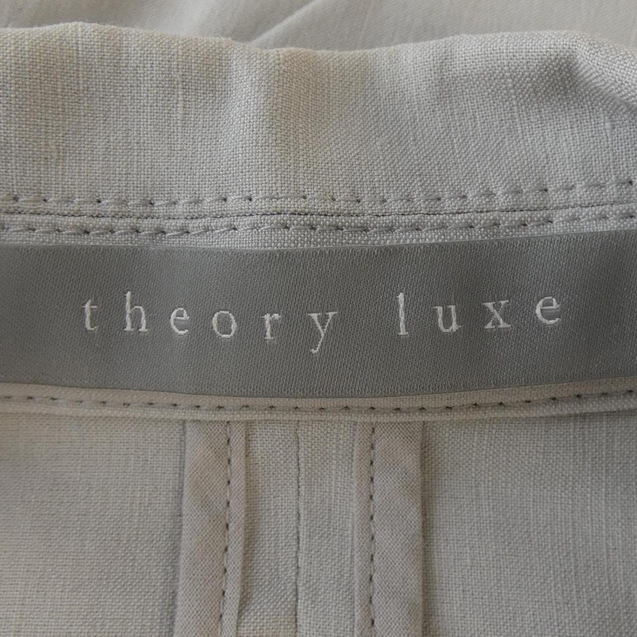 塞奥莉露Theory luxe夹克