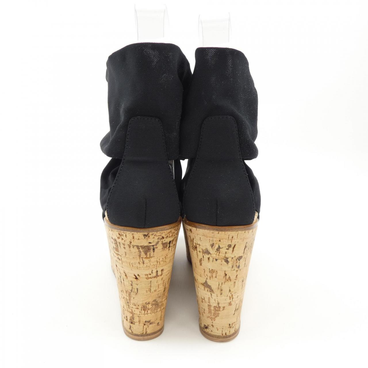 ジャンヴィトロッシ GIANVITO ROSSI サンダル